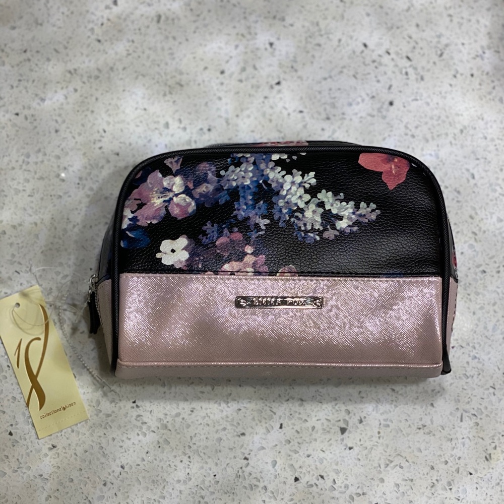 S O L D • Bag/pouch